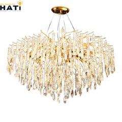 Đèn thả pha lê Bewin mang phong cách thanh lịch kết hợp pha lê cao cấp, giúp không gian phòng khách, bàn ăn hoặc khu vực sảnh trở nên nổi bật và đẳng cấp.