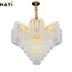 Đèn thả pha lê Celestian cao cấp với các chi tiết pha lê lấp lánh, phù hợp trang trí phòng khách, bàn ăn hoặc không gian sang trọng