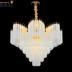 Đèn thả pha lê Celestian cao cấp với các chi tiết pha lê lấp lánh, phù hợp trang trí phòng khách, bàn ăn hoặc không gian sang trọng