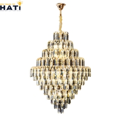 Đèn thả pha lê Draveny mang phong cách hiện đại kết hợp pha lê cao cấp, tạo điểm nhấn ánh sáng ấn tượng cho không gian sống sang trọng