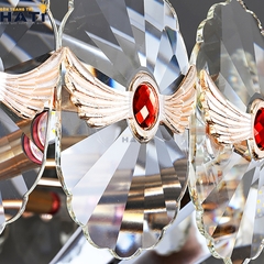 Đèn thả pha lê Kailin sở hữu thiết kế tinh tế với các chi tiết pha lê lấp lánh, mang đến điểm nhấn sang trọng cho không gian nội thất