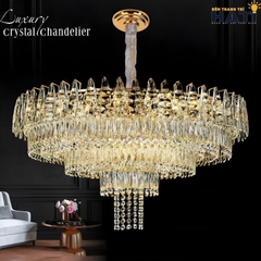 Đèn thả pha lê Liora Belle mang phong cách hiện đại thanh lịch, kết hợp pha lê cao cấp giúp không gian phòng khách, bàn ăn hoặc khu vực sảnh trở nên nổi bật và đẳng cấp.