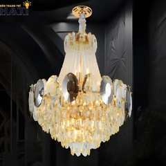 Đèn thả pha lê Octavian cao cấp với các chi tiết pha lê lấp lánh, phù hợp trang trí phòng khách, bàn ăn hoặc không gian sang trọng