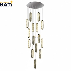 Với thiết kế thả dài tinh tế, đèn thả thông tầng Alvero giúp không gian trở nên đẳng cấp và ấn tượng, lý tưởng cho biệt thự, nhà phố hoặc khách sạn