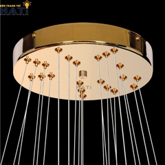 Với kiểu dáng thanh thoát và ánh sáng ấn tượng, đèn thả thông tầng Arvino phù hợp lắp đặt trong nhà phố, biệt thự hoặc các công trình kiến trúc sang trọng.