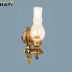 Đèn tường cổ điển Zorion phù hợp cho phòng khách, hành lang hoặc cầu thang, mang đến không gian sang trọng và cuốn hút