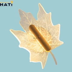 Đèn tường LED lá phong Lorcan phù hợp lắp đặt phòng khách, phòng ngủ và hành lang, mang đến ánh sáng mềm mại và điểm nhấn thiên nhiên độc đáo cho không gian.