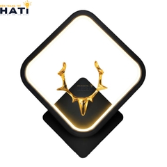 Đèn tường LED Oren màu đen phù hợp với phong cách nội thất tối giản, công nghiệp và hiện đại, giúp tăng tính thẩm mỹ và chiều sâu cho ngôi nhà