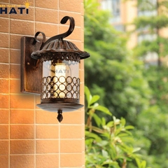 Đèn tường ngoài trời cổ điển Janimi