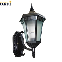 Đèn tường ngoài trời cổ điển Piliot