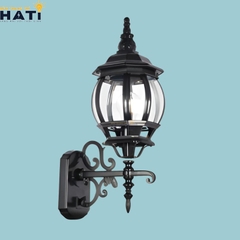 Đèn tường ngoài trời cổ điển Yorrin sở hữu thiết kế sang trọng, phù hợp lắp đặt tại cổng, tường rào, ban công và khu vực sân vườn