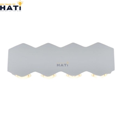 Đèn tường ngoài trời hiện đại Brylor màu trắng 8 bóng mang thiết kế tinh tế, hiện đại, phù hợp chiếu sáng mặt tiền, ban công và không gian sân vườn.