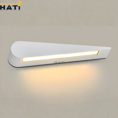 Đèn tường ngoài trời Ervion sử dụng công nghệ LED tiết kiệm điện, độ bền cao, khả năng chống nước tốt, đảm bảo hoạt động ổn định ngoài trời.