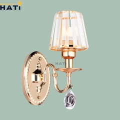 Đèn tường pha lê Heston thiết kế sang trọng với pha lê cao cấp, phù hợp lắp đặt tại phòng khách, sảnh, ban công và các không gian ngoại thất tinh tế.