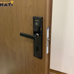 Khóa vân tay Hubert cửa khách sạn KSCG77