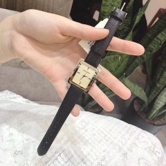 Đồng hồ Anne Klein