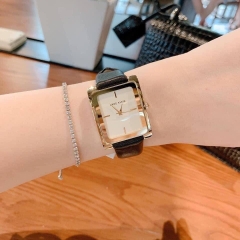 Đồng hồ Anne Klein