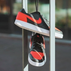 NIKE EBERNON LOW
