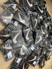 Ống tay Nike trắng