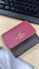 Ví Coach