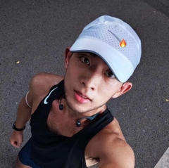 Mũ NIKE màu trắng