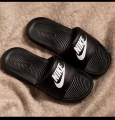 Dép Nike đen