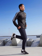 Áo khoác Adidas đen