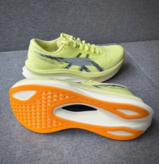 Asics Magic Speed 4