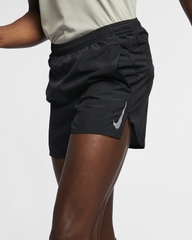 Quần short chạy Nike đen