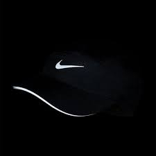 Mũ Nike đen
