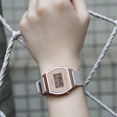 Đồng hồ casio Hồng