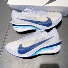 Nike ZoomX Vaporfly Next% 4 nam