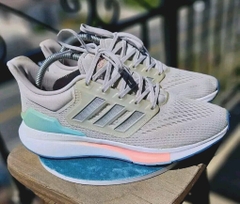 Giày adidas EQ21 Run Shoe