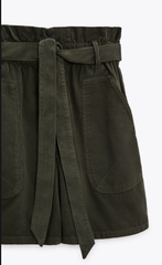 Quần short Zara xanh rêu