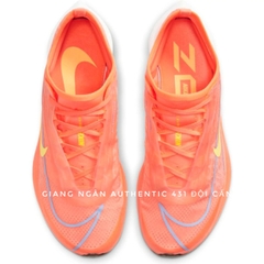 Nike Zoom Fly 3 cam box