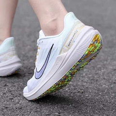 Nike Wmns Air Winflo 9 'White Cream'