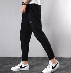 Quần gió Nike đen BV4834-010