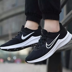 Nike Downshifter 11