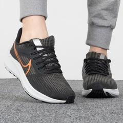 Pegasus 39 xám đậm vàng DH4072-007