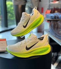 Nike Vomero 18 - Nữ