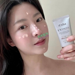 Kem Chống Nắng d'Alba Tone-Up Pink Correcting Sun Cream - Nâng Tông Hồng Tự Nhiên