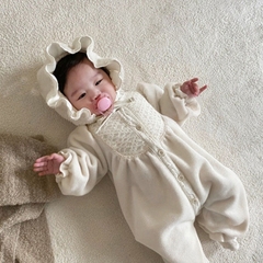 Body Nhung có mũ, cổ ren màu trắng