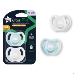 Set 2 ty ngậm silicon 0-6 tháng siêu nhẹ Tommee Tippee Ultra Light màu ngẫu nhiên