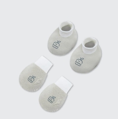 Set bao tay bao chân hoa nhỏ ngọt ngào - Be