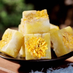 Trà hoa cúc đường phèn mật ong