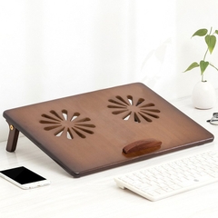 Giá đỡ laptop tản nhiệt tre dành cho laptop thiết kế thân thiện và tinh tế bằng gỗ tre.