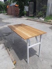 Bàn học, bàn làm việc chân gấp gọn, sử dụng luôn G-Table