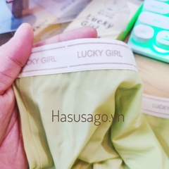 [Mã S17] Hộp 3 Quần Lót Nữ Lucky Girl Lụa Cao Cấp Tàng Hình Cạp Cao Mỏng Nhẹ Thoáng Mát (GIAO MÀU NGẪU NHIÊN)