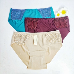 [Mã S23] Quần Lót Nữ Thun Lạnh Phối Ren 2 Bên Nữ Tính Mềm Mại FREESIZE (GIAO MÀU NGẪU NHIÊN)