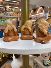 Bộ 3 chú tiểu ngồi 1034-3 trung-NĐ